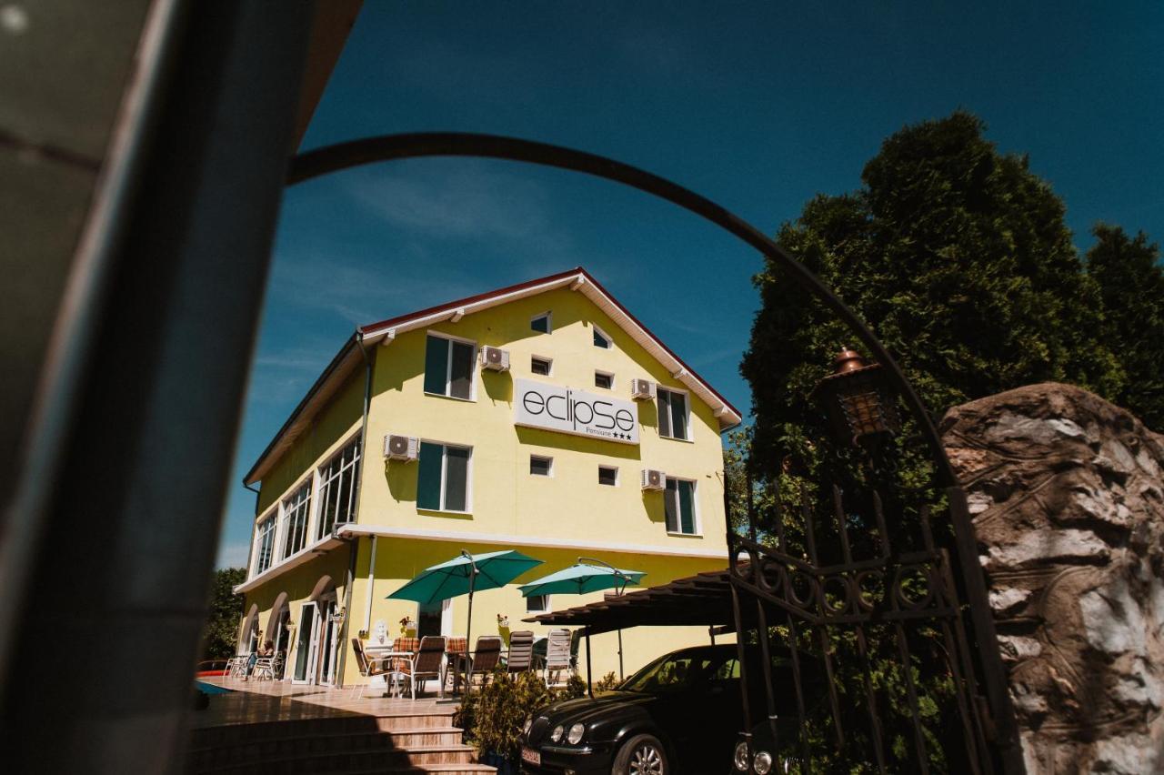 Pension Eclipse Oradea Ngoại thất bức ảnh